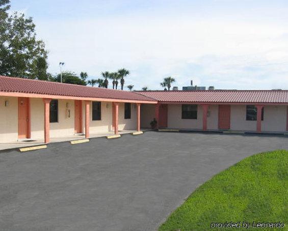 Scottish Inn - Okeechobee Eksteriør billede