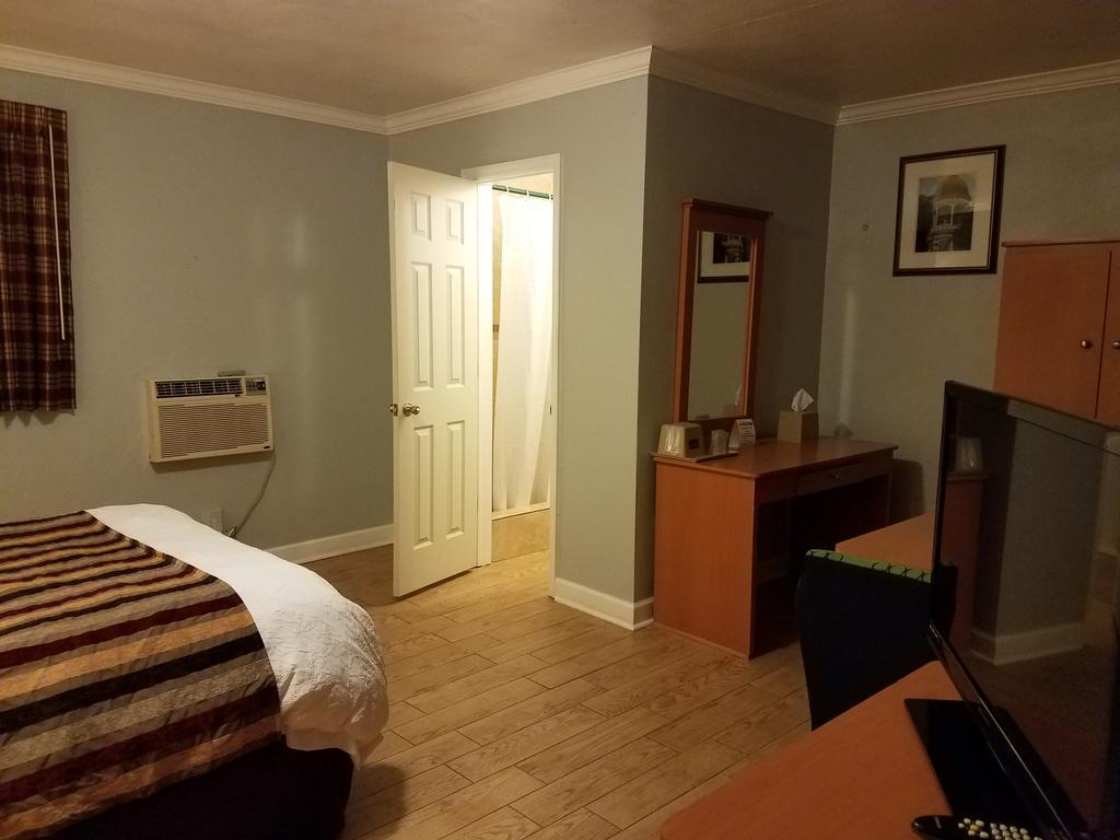 Scottish Inn - Okeechobee Eksteriør billede